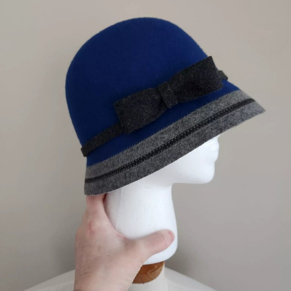 Women's Blue and Gray Felt Cloche Hat with Bow